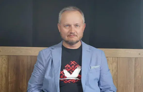 Аляксандр Азараў
