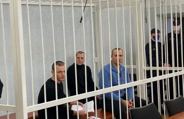 Обвиняемые Дроба, Зенько и Кацкель во время суда / "Наша Нива"​