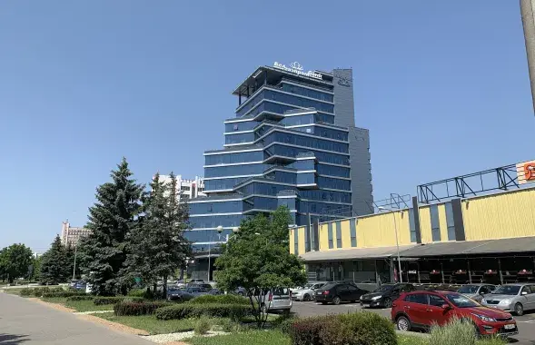 Здание "Белгазпромбанка" на улице Притыцкого в Минске / Еврорадио