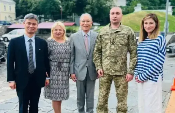 Кірыл Буданаў — другі справа
