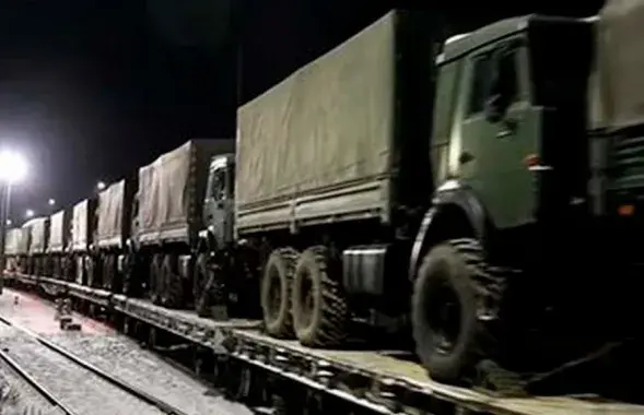 Эшелон с военной техникой / Минобороны РФ, иллюстративное фото

