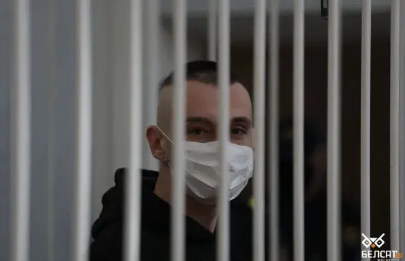 Денис Чикалёв в суде / @belsat