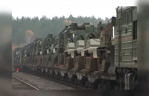 Российский военный эшелон / кадр из видео Минобороны РФ
