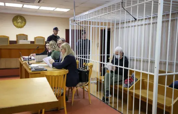 Алесь Беляцкий в суде / sb.by
