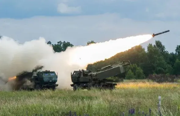 HIMARS в действии / twitter.com/oleksiireznikov