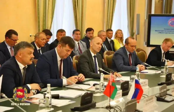 Сергей Ковальчук (слева) верит в "импортозамещение" / Telegram