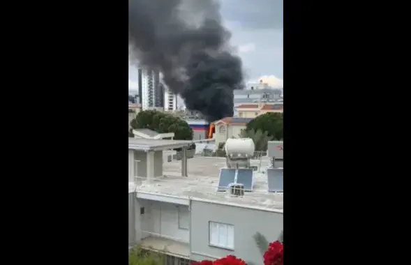 Пожар в Российском центре на Кипре / кадр из видео

