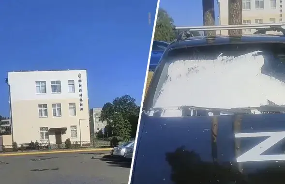 Машина Сергея Юдаева на парковке у Новополоцкого РОВД / коллаж Еврорадио
