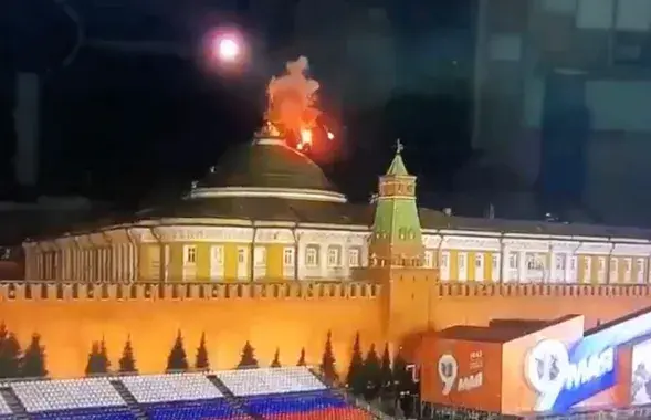 Дрон над Кремлем / кадр из видео
