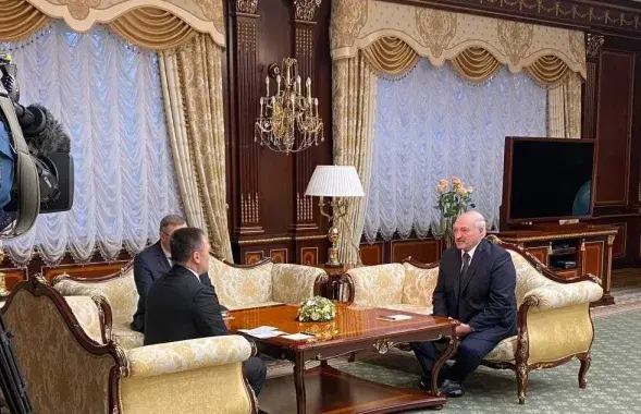 Аляксандр Лукашэнка сустракаецца з генеральным пракурорам Расіі Ігарам Красновым / @pul_1​