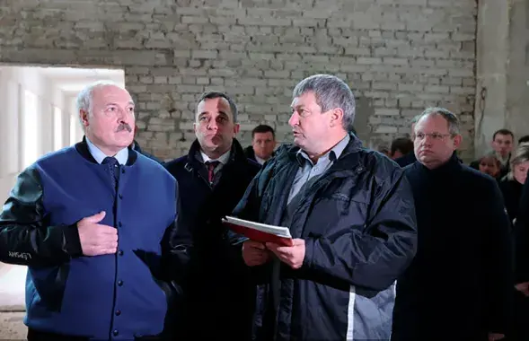 Александр Лукашенко в Толочинском районе / president.gov.by
