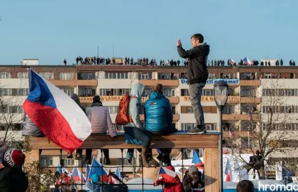 Акцыя з патрабаваннем адстаўкі прэм'ер-міністра Чэхіі Андрэя Бабіша на раўніне Летна ў Празе, Чэхія, 16 лістапада 2019 года / Аляксандр Кохан / hromadske