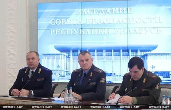 Министр внутренних дел Игорь Шуневич &mdash; в центре. Фото: БелТА.