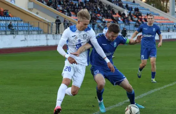 "Днепр" — "Слуцк" / vk.com/mogilevskiydnepr
