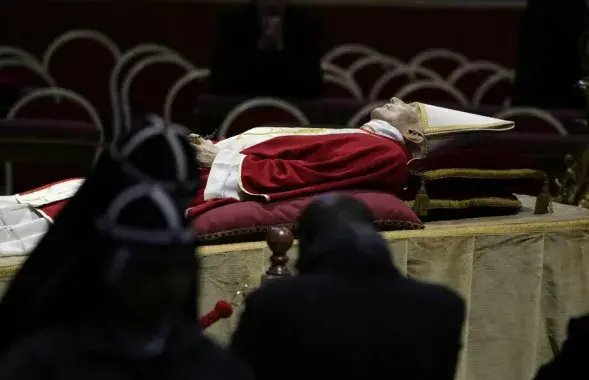 Развітанне з папам Бенедыктам XVI / AP
