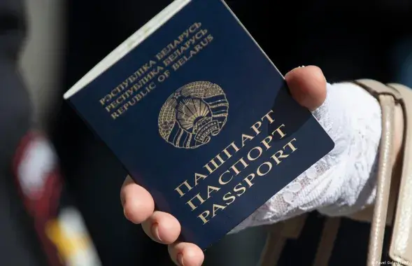 Алесь Міхалевіч расказаў, куды можна і нельга ехаць
