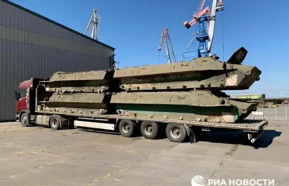 Затрыманыя ў Азове бронетранспарцёры /&nbsp;РИА Новости​