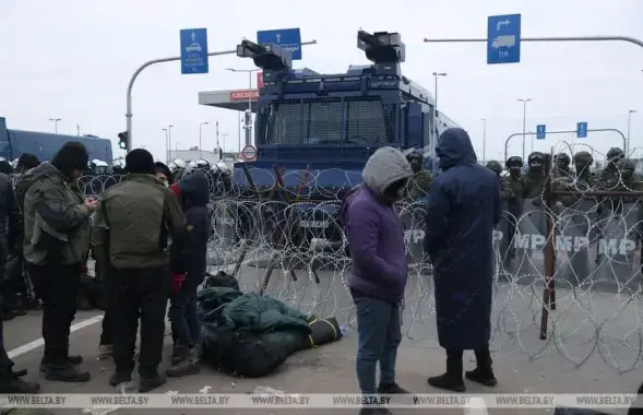 Мігранты на мяжы з Польшчай з боку Беларусі / БЕЛТА​