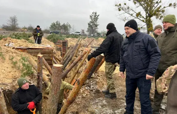 "Все 229 километров с Республикой Беларусь укрепляются настолько, чтобы российские войска не смогли пройти вглубь нашего региона"
