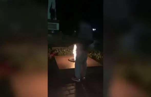 Скриншот из видео
