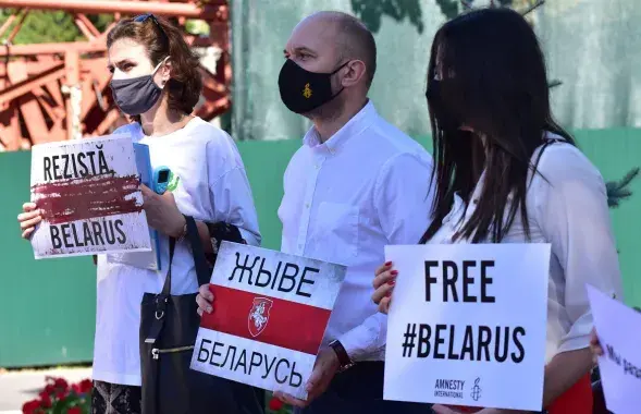 "Пацвердзілі сваю прыхільнасць да прасоўвання дэмакратычных каштоўнасцяў" / newsmaker.md
