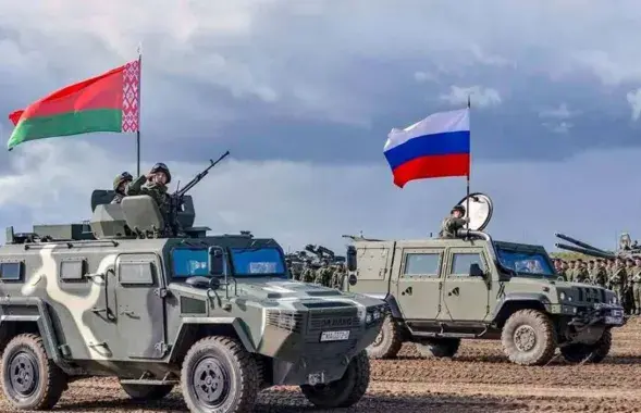 Белорусские и российские военные / пресс-служба Минобороны Беларуси
