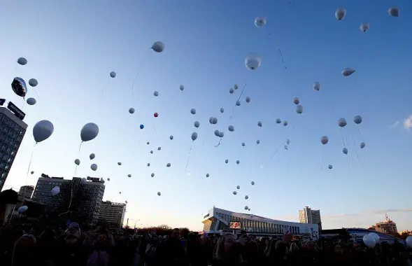 28&nbsp;марта 2018 года. Минская траурная акция по погибшим в Кемерово. Фото: Reuters