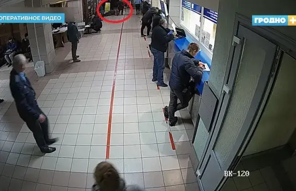 Дальнабойнік не дачакаўся дапамогі ад дактароў
