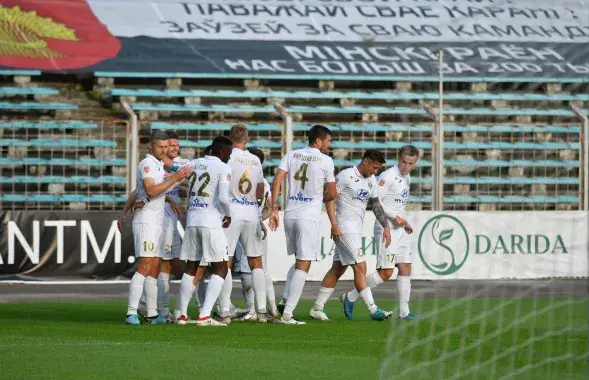 Футболисты "Ислочи" сумели остановить горняков / vk.com/fcisloch​
