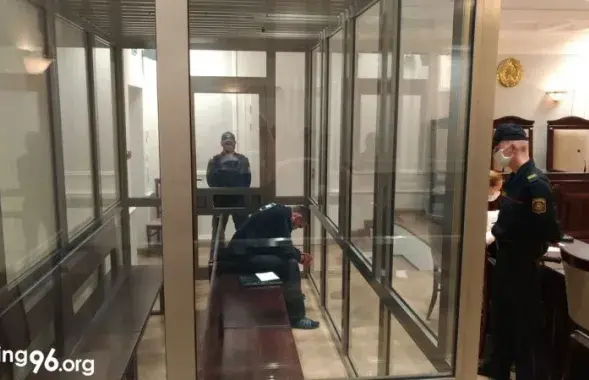 Виктор Скрундик в Верховном суде / Сайт "Весны"