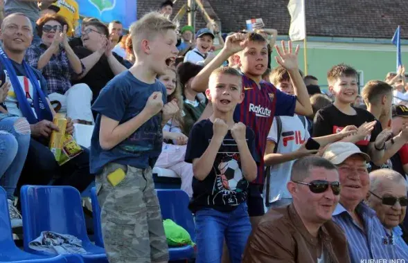 На матче "Слуцка" с "Днепром"&nbsp;/ kurjer.info