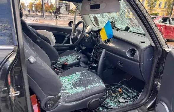 Разбитый автомобиль в центре Киева /&nbsp;@UA_National_Police
