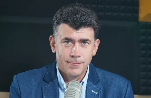 Павел Усаў
