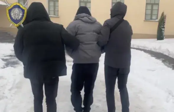 Задержание / кадр из видео
