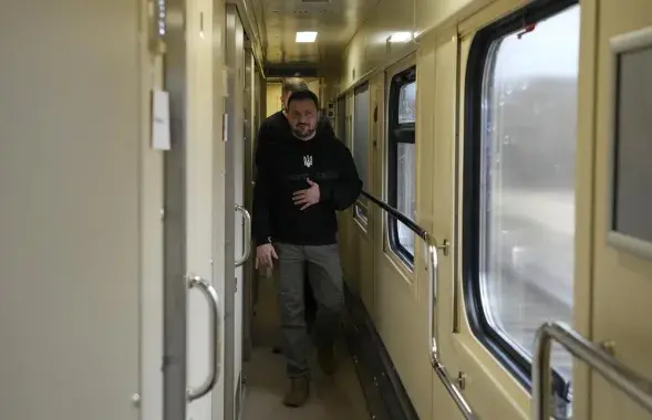 Уладзімір Зяленскі пагутарыў з журналістамі АР па дарозе з памежнай Сумскай вобласці ў Кіеў / АР
