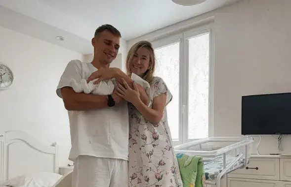 Антон і Дынара Смольскія з сынам&nbsp;
