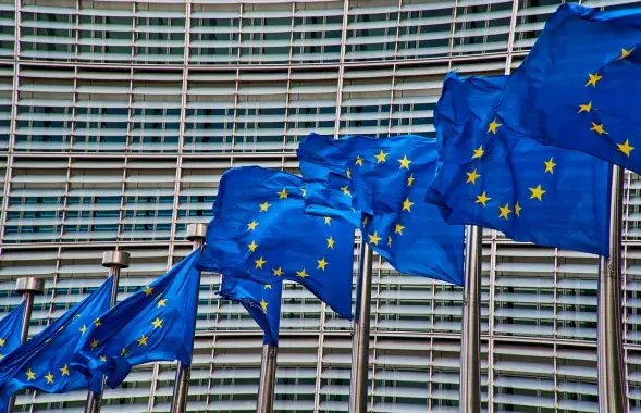 EU
