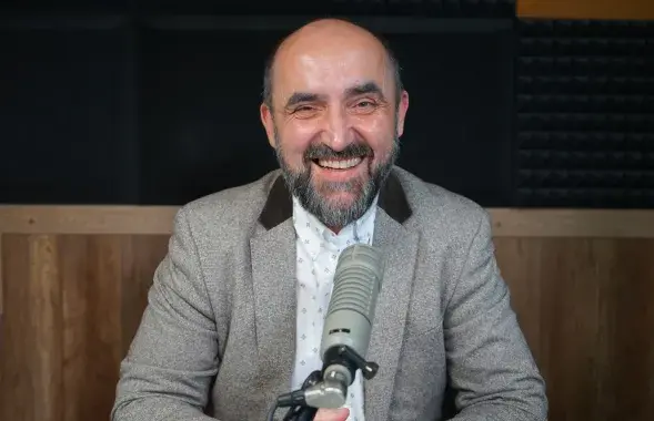 Экономический блогер и предприниматель Александр Кнырович в студии Еврорадио
