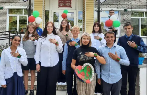 Идеологическая акция в школе, иллюстративное фото
