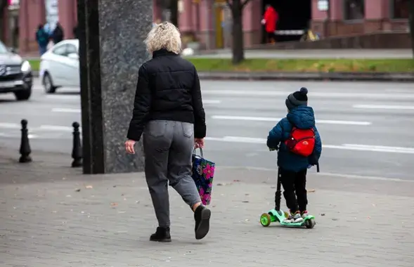 Жительница Несвижа угрожала сыну ножом, иллюстративное фото
