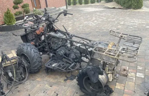Огонь уничтожил технику
