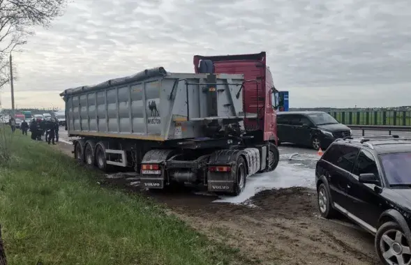Аварыя пад Мінскам з удзелам аўтобуса і фуры

