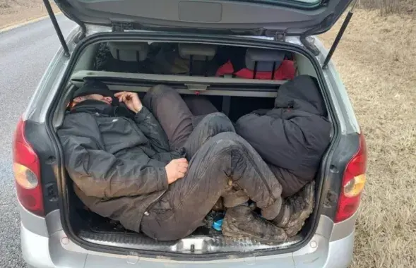 Незаконная перавозка мігрантаў у Латвію
