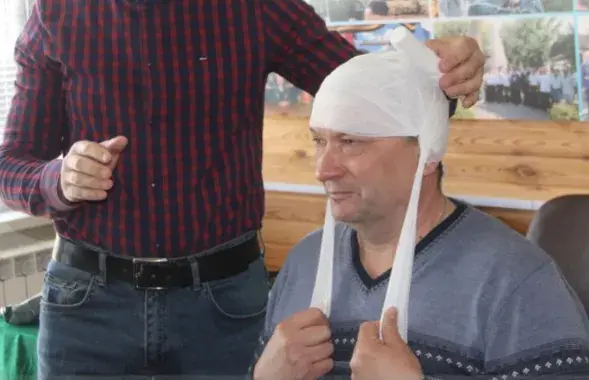 На занятиях показывали, как делать перевязки при ранениях
