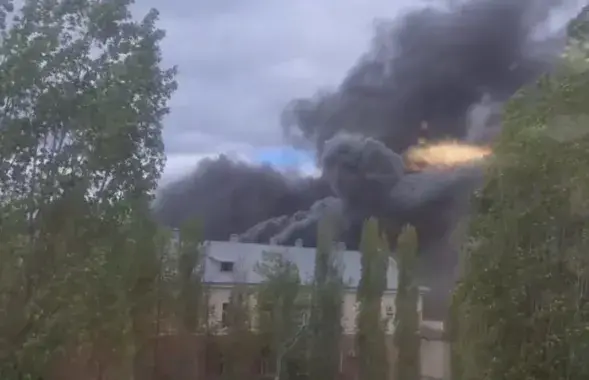 Пожар на заводе в Воронеже
