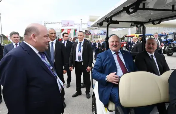 Аляксандр Лукашэнка змог зацікавіць Ільхама Аліева аграгарадкамі
