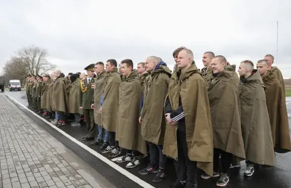 Призывники
