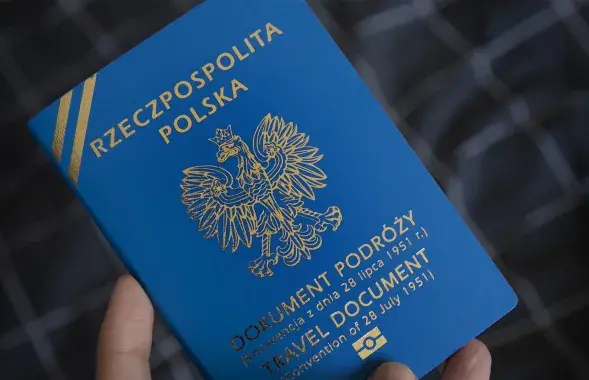 Проездной документ иностранца в Польше
