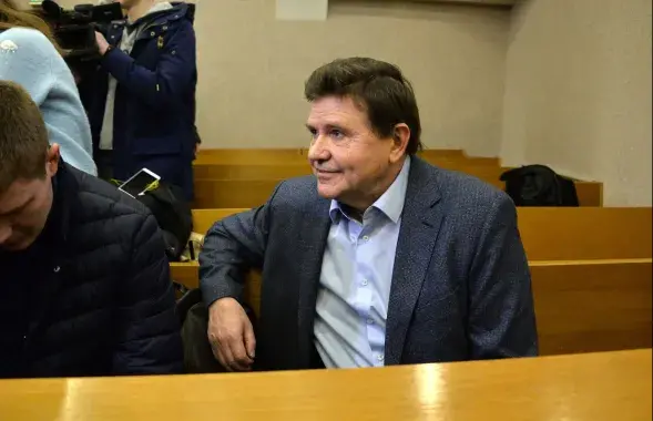 Акадэмік Аляксандр Бялецкі на судзе
