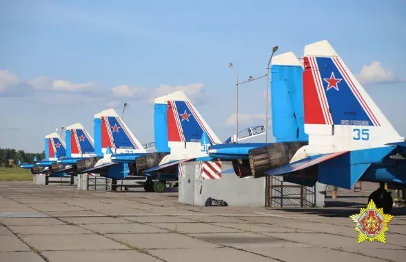 Российские самолёты в Барановичах
